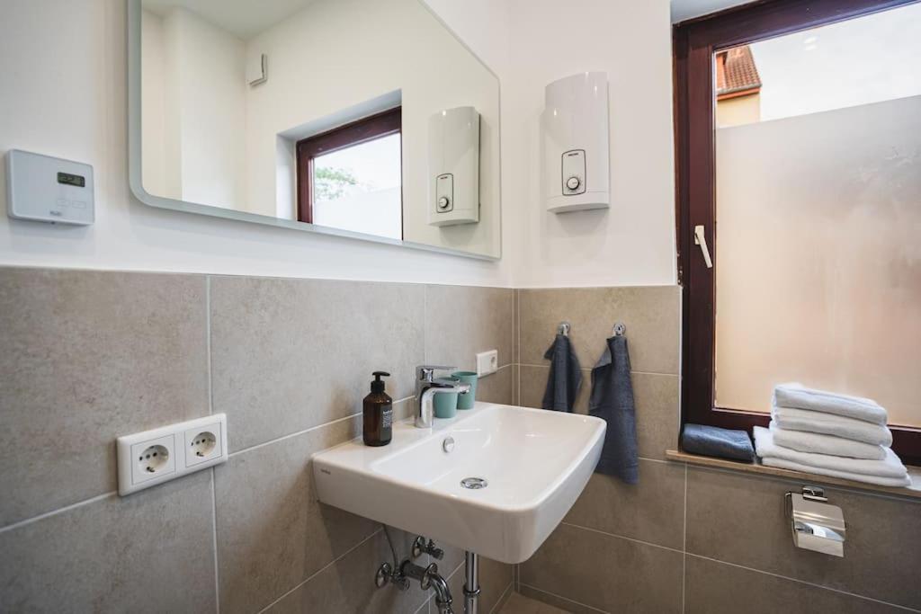 Апартаменты Wohnen Im Fluesseviertel Бремен Экстерьер фото